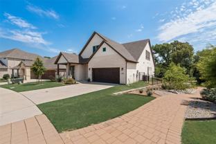 558 Torrey Pines Cir - Photo 1 of 1