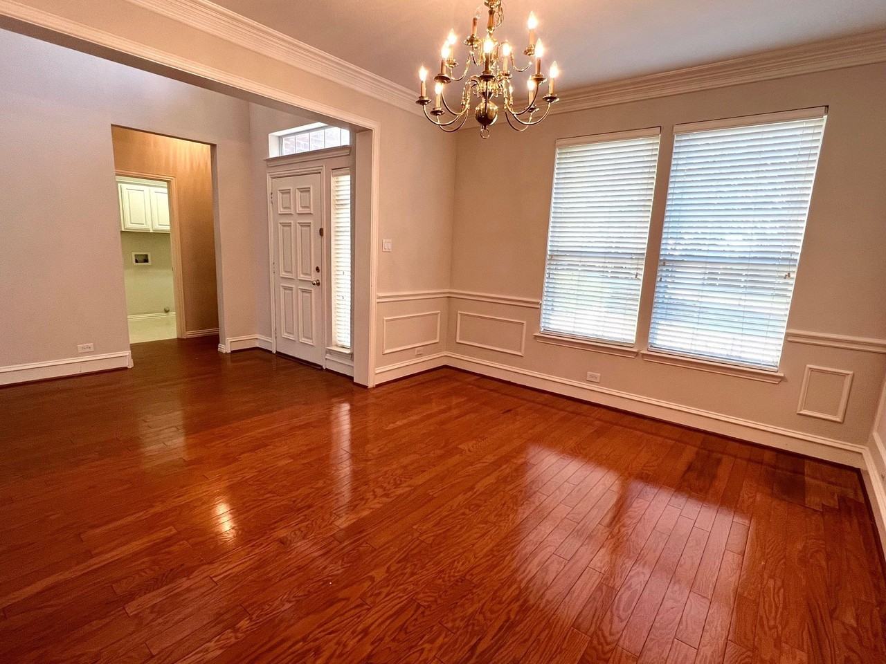 4412 Crystal Mountain Dr - Photo 5 of 34