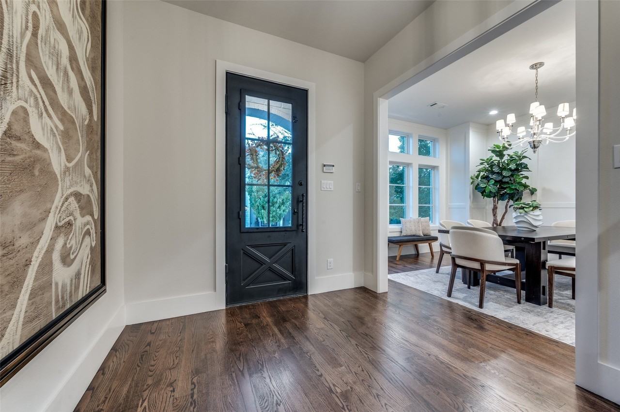 6655 Avian Dr - Photo 2 of 22