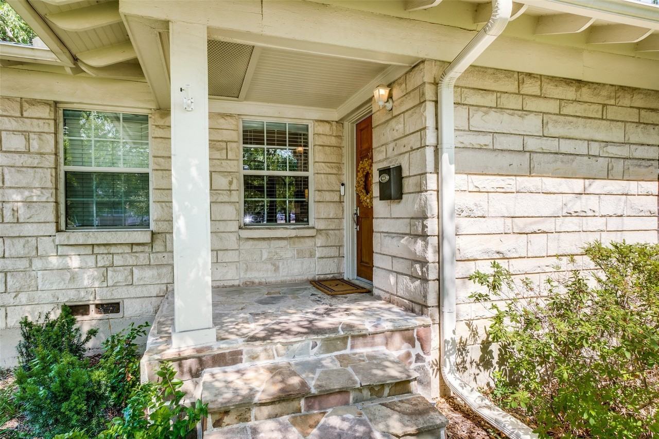 7627 Robin Rd - Photo 2 of 25