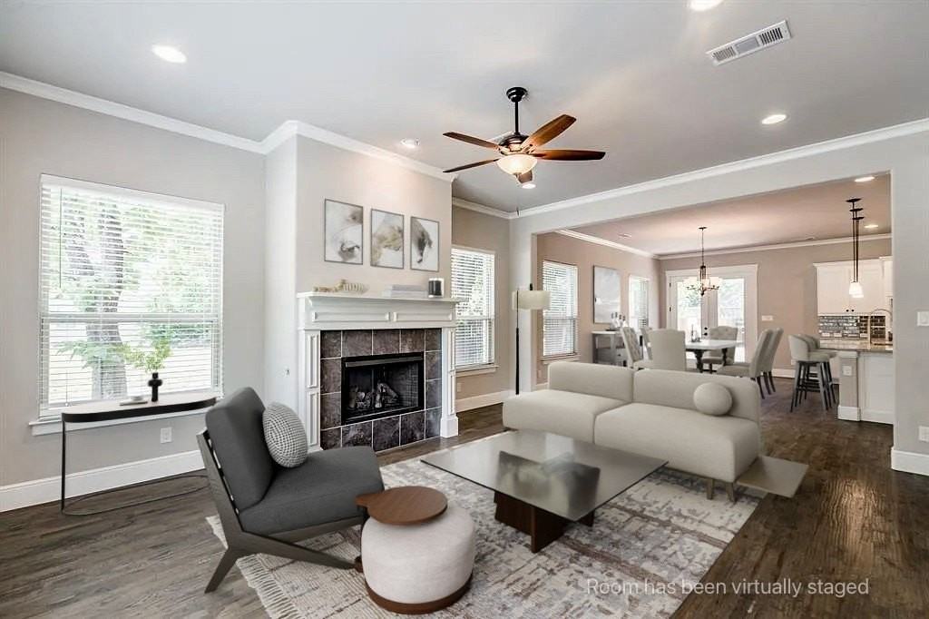 336 Kaye St - Photo 4 of 24