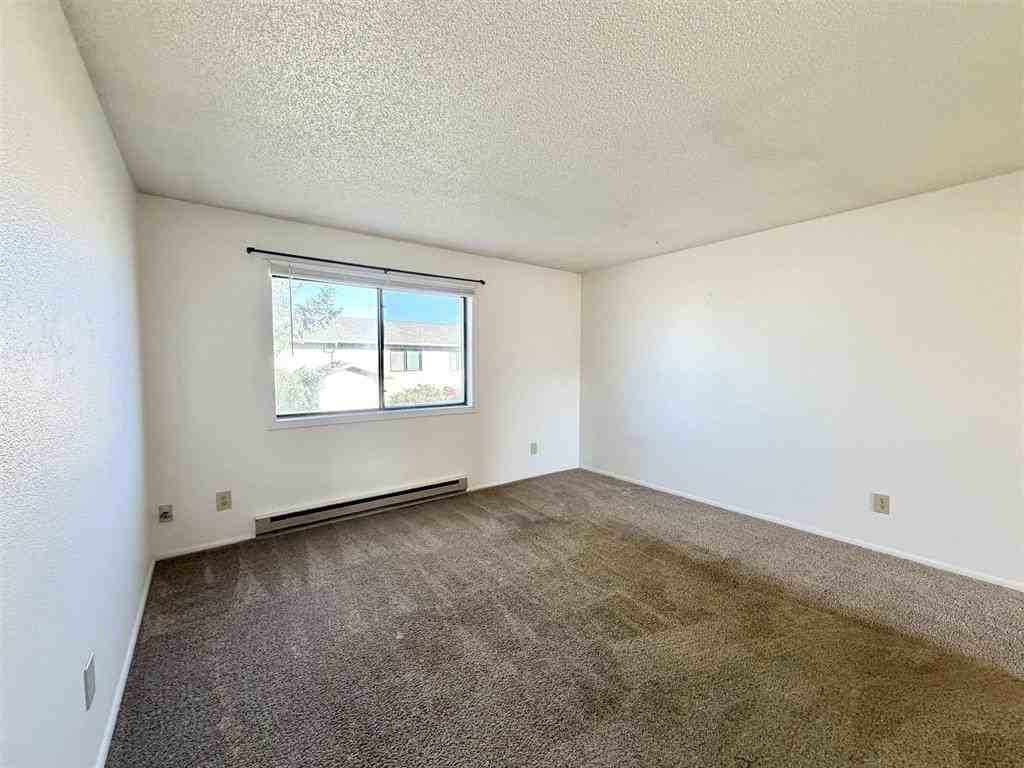 2020 Pioneer Ave #2 - Photo 5 of 15