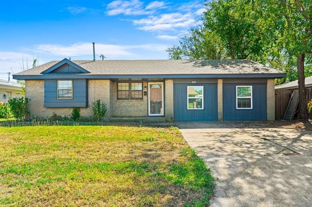 852 Nw 9th St - Photo 2 of 31
