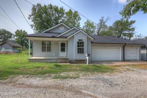 featured image of 203 S Mckee Ave