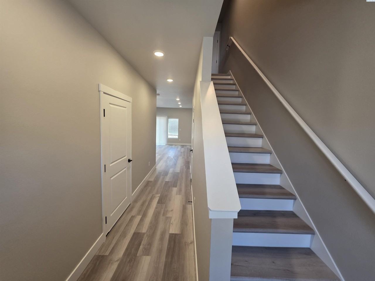 5858 W 40th Ct - Photo 2 of 17
