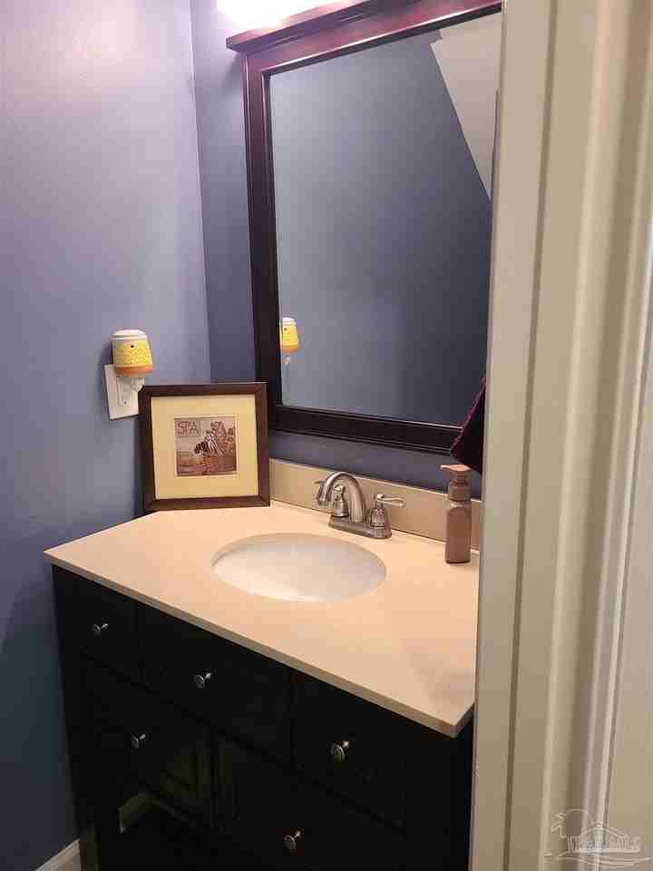 6043 Hilburn Rd - Photo 6 of 20