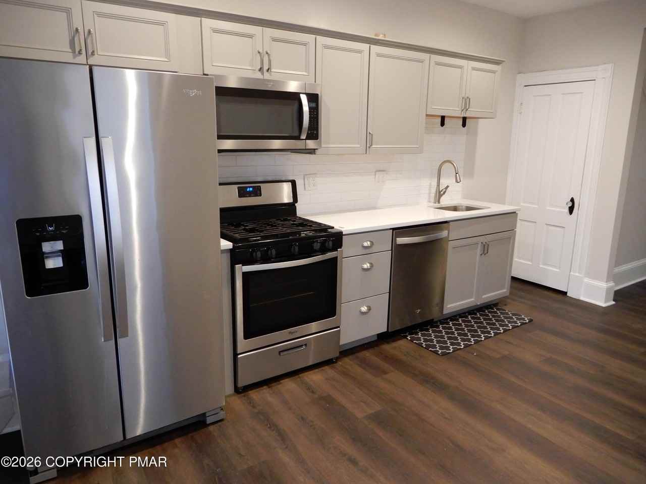 822 Monroe St #816 - Photo 3 of 19