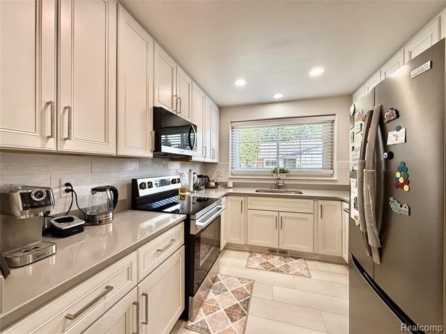 18591 Valleybrook Ln - Photo 7 of 23