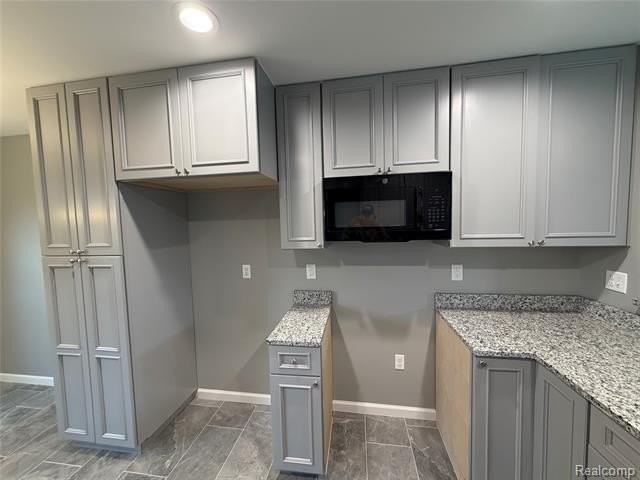 45636 Limerick Dr - Photo 5 of 19