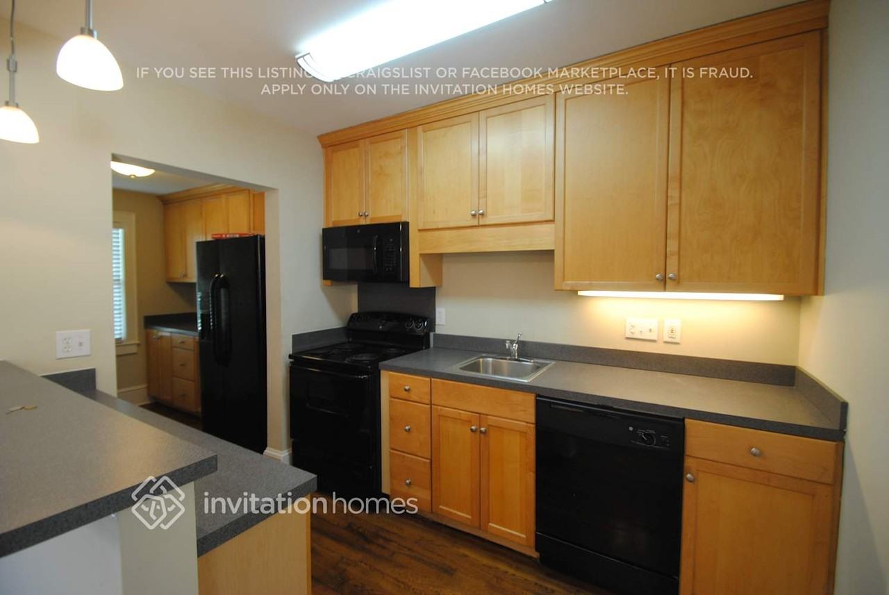 5027 Elder Ave - Photo 3 of 11
