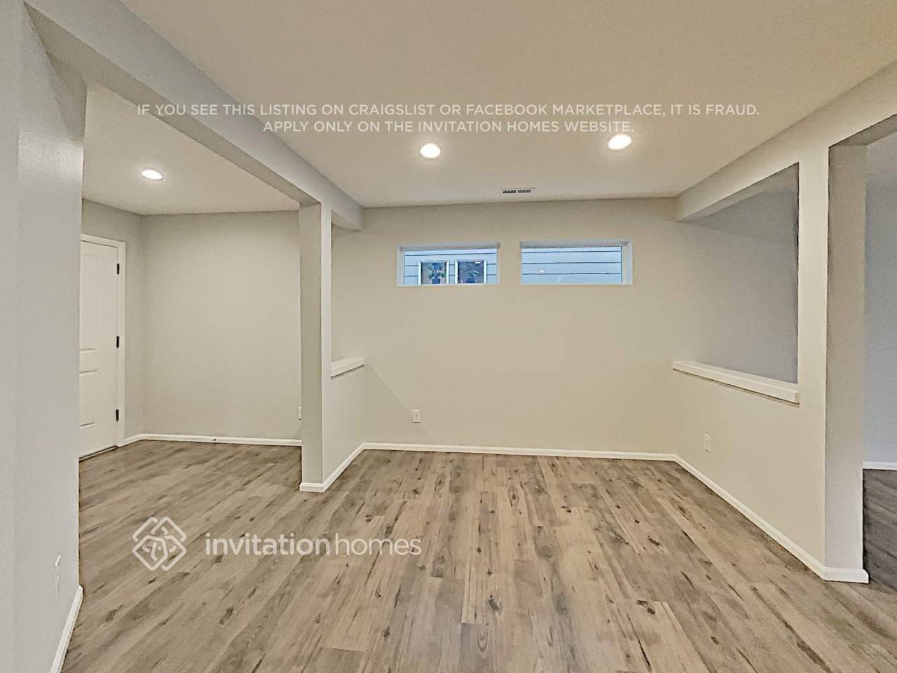 10520 189th St E - Photo 5 of 17