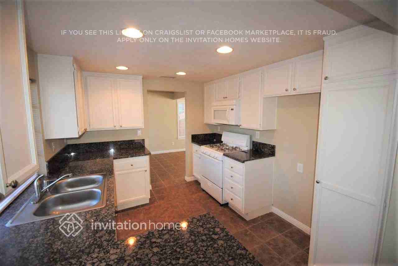 6604 Colfax Ct - Photo 4 of 14
