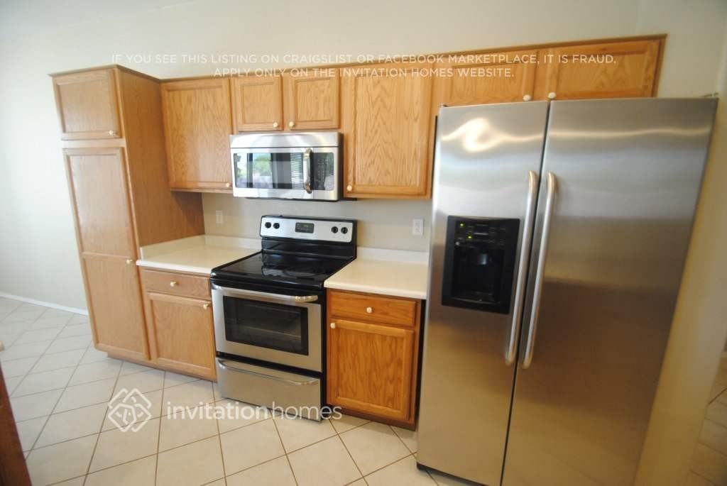 2840 E Carla Vista Dr - Photo 6 of 17
