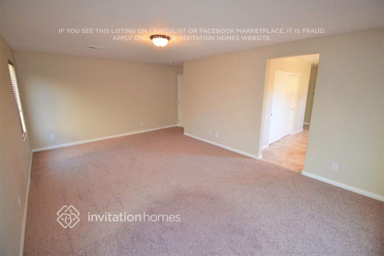 4977 Bobcat Bend Ct - Photo 5 of 11