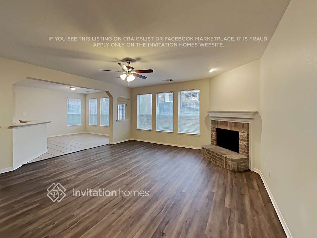 5565 Dunn Hill Dr - Photo 4 of 19