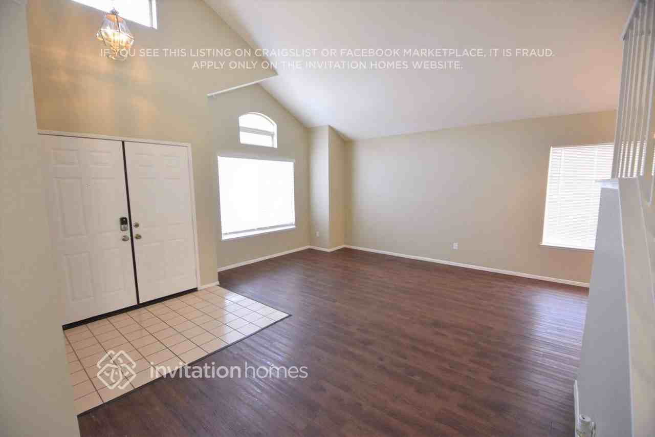 6970 Brooknoll Ave - Photo 2 of 11