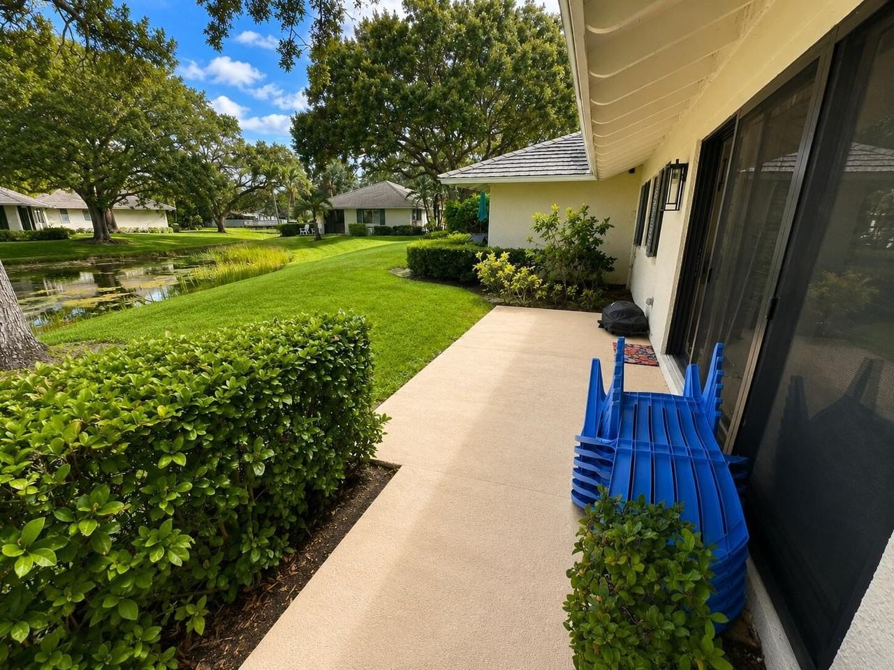 908 Club Dr - Photo 7 of 45