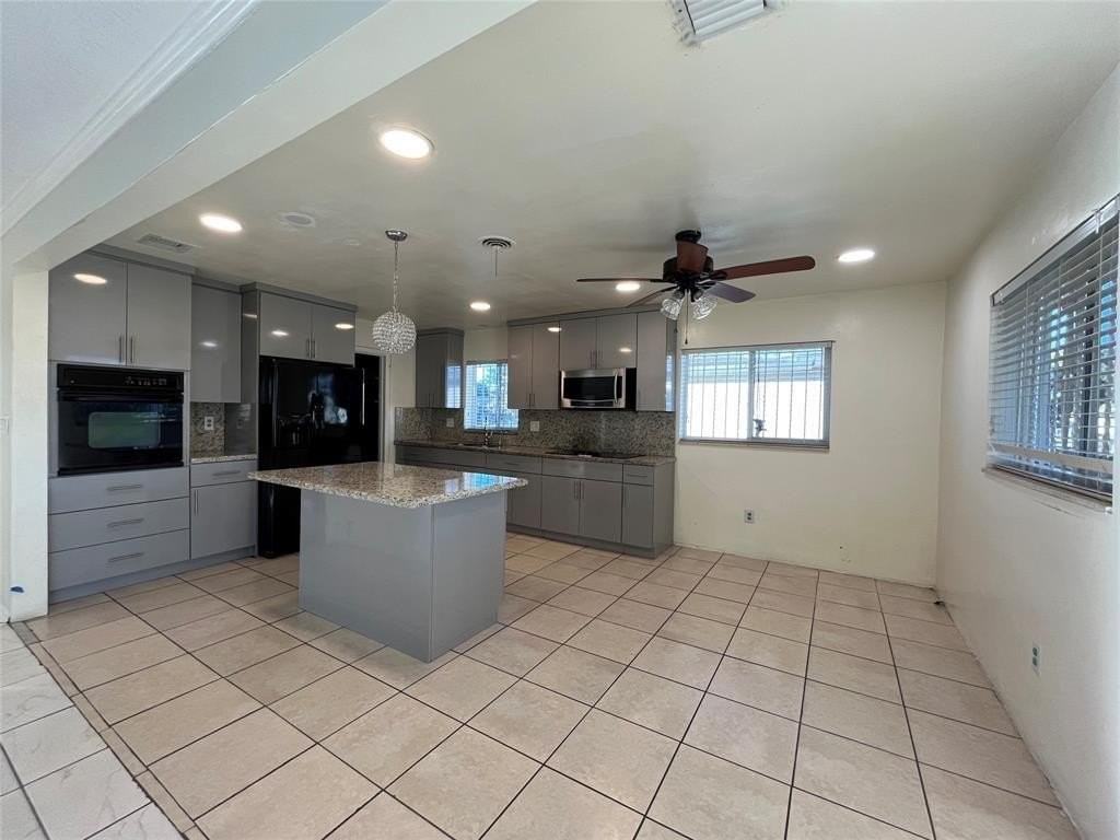 18811 Nw 29th Ct - Photo 7 of 25