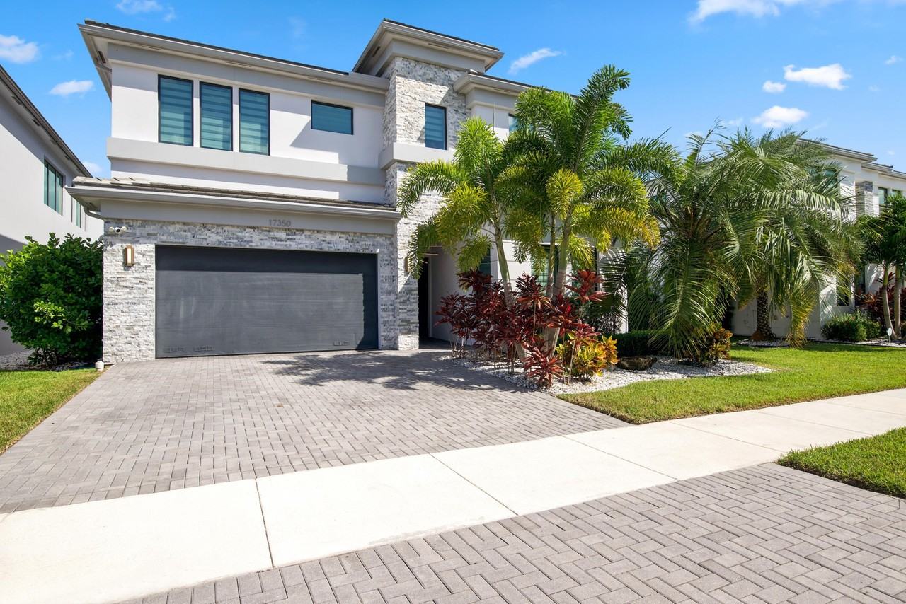17350 Sea Blossom Way - Photo 6 of 36