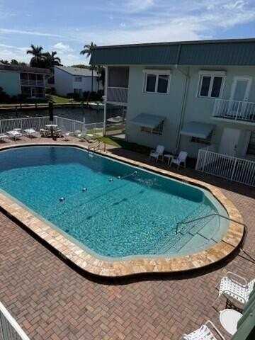 110 Wettaw Ln #203 - Photo 3 of 18