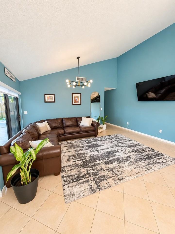 1152 Summit Trail Cir #C - Photo 4 of 25