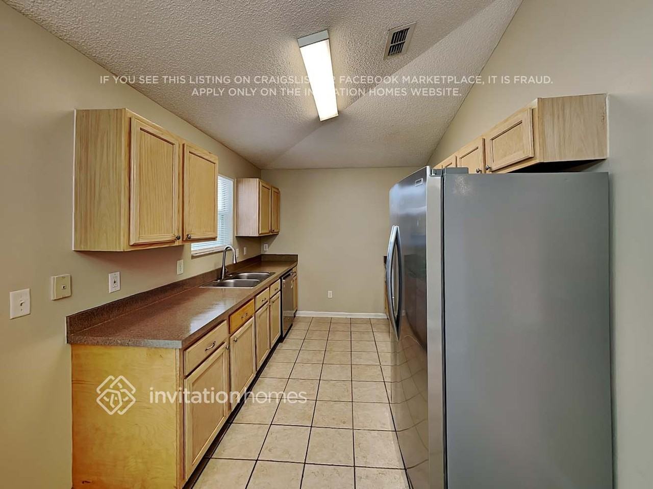3305 Guernsey Ct - Photo 5 of 12