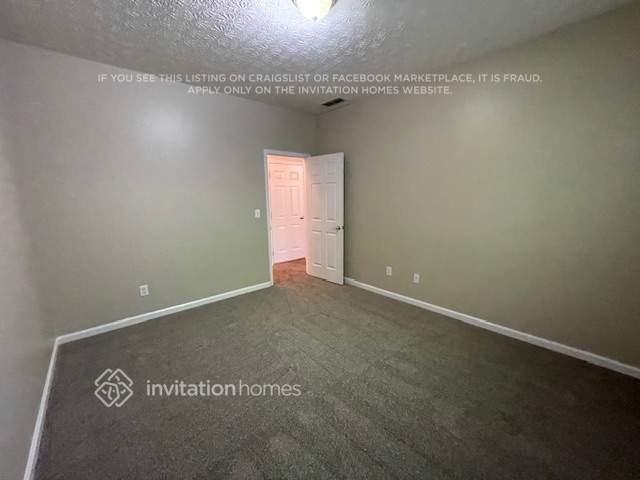 1830 S Carisbrook Pl - Photo 2 of 11