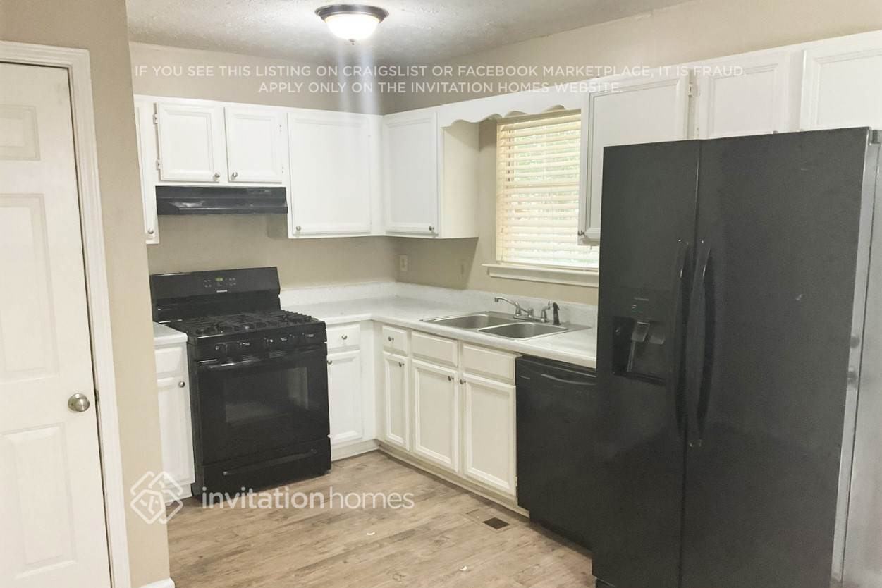 270 Halehaven Dr - Photo 6 of 19