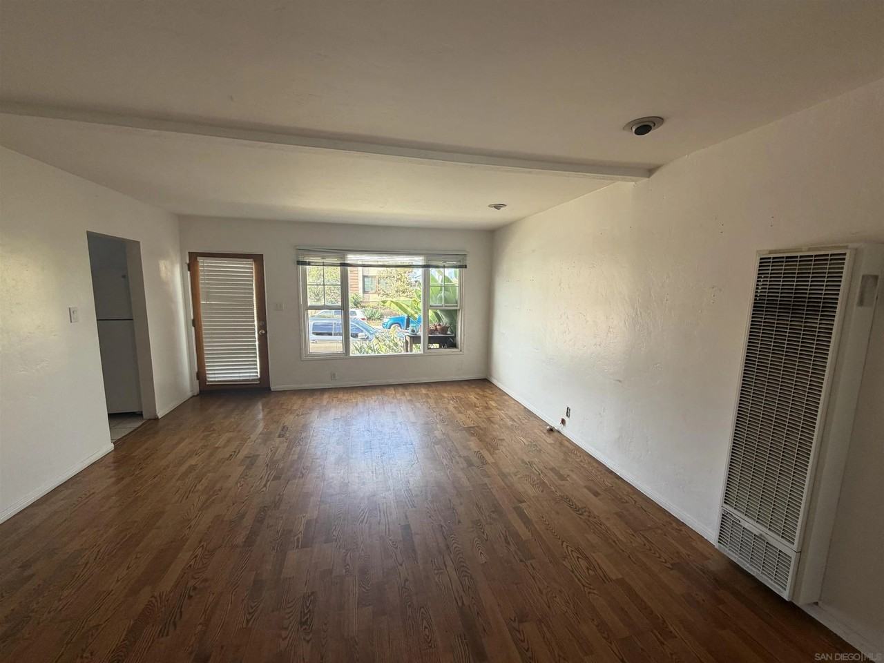 4115 Haines St - Photo 3 of 23