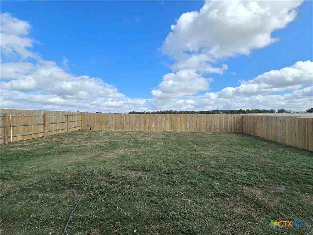2551 Muscovy Dr - Photo 2 of 2