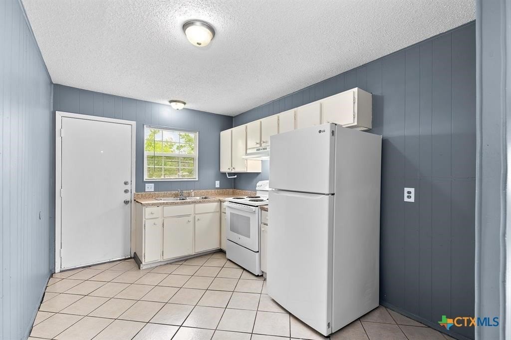 1611 Jones St - Photo 4 of 7