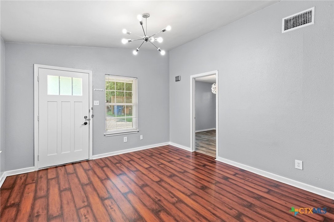 7617 Meador Ave - Photo 5 of 20