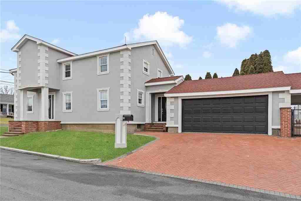 45 Hazelwood Ave #2