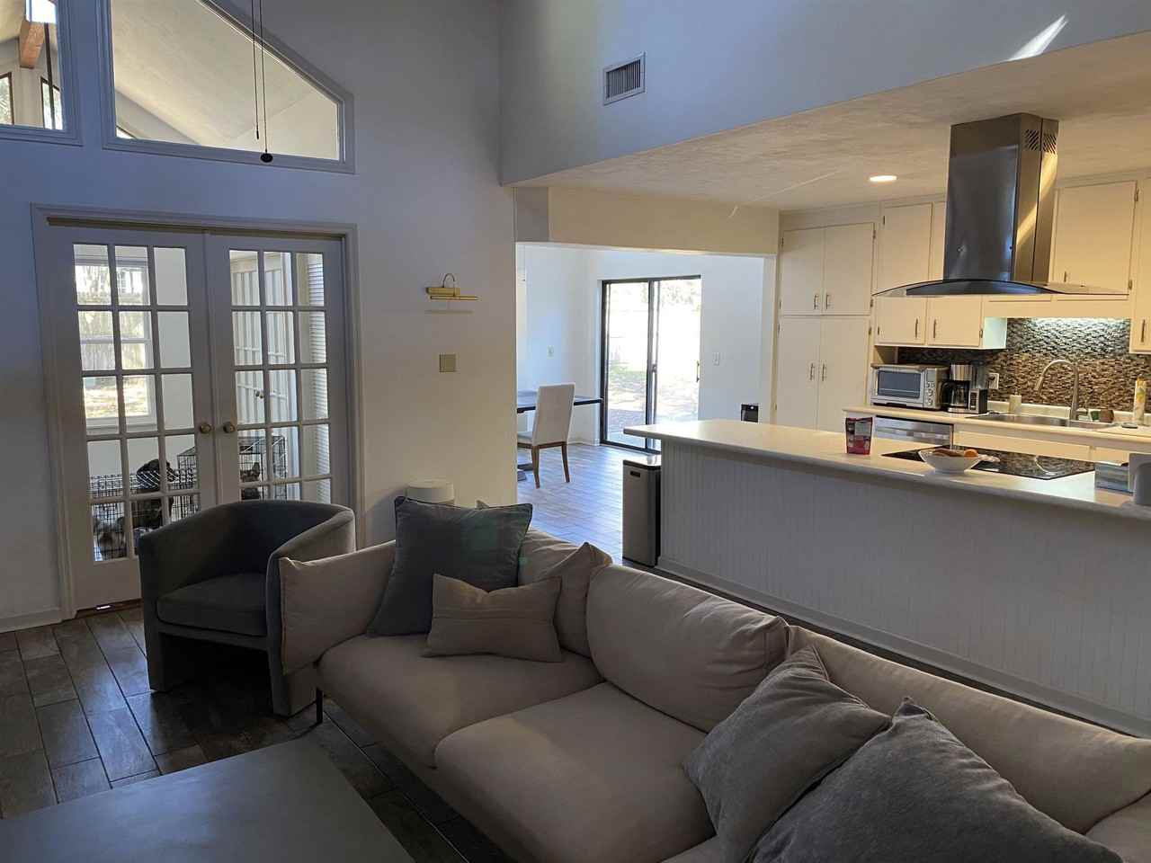 728 Lupine Ln - Photo 2 of 19