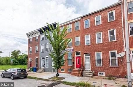 1068 W Fayette St - Photo 2 of 32