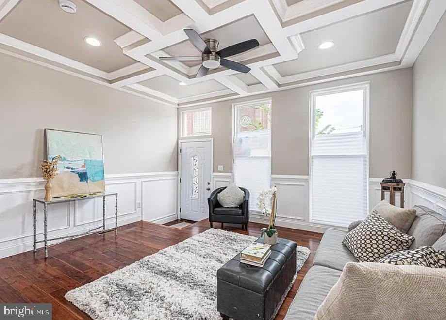1068 W Fayette St - Photo 6 of 32