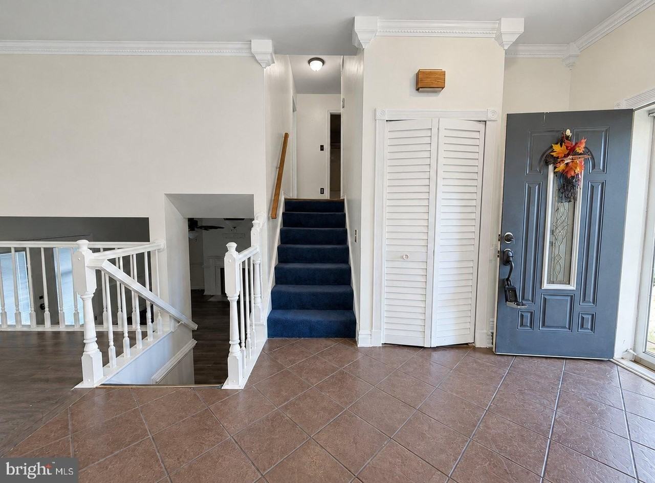 5809 Cascade Dr - Photo 5 of 13
