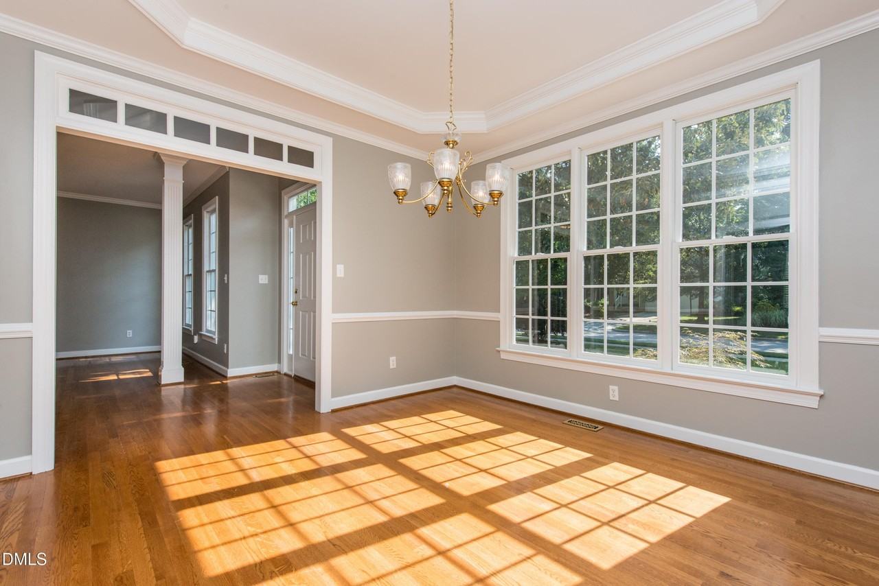 509 Autumngate Dr - Photo 3 of 15
