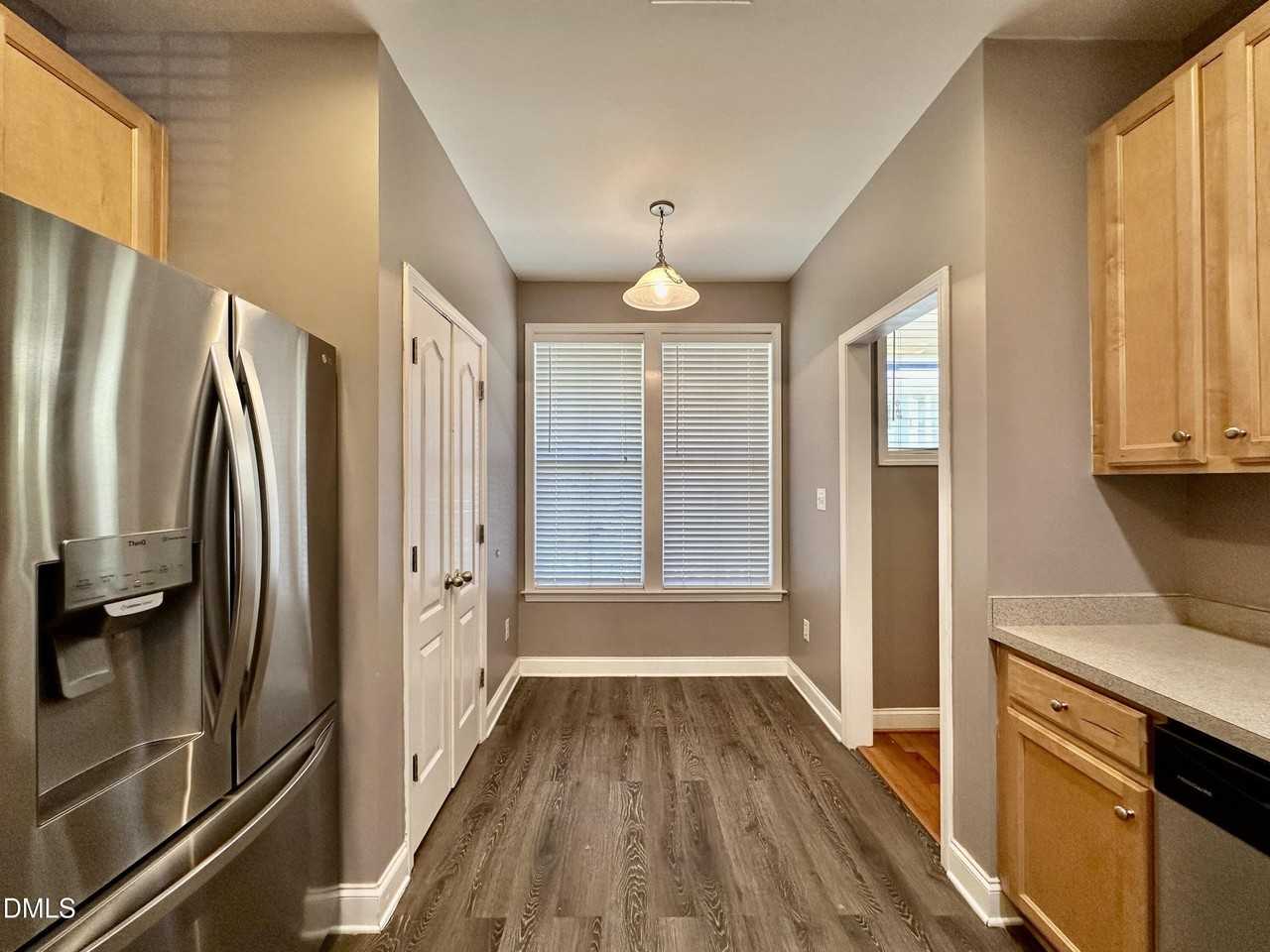 523 Village Loop Dr - Photo 7 of 23