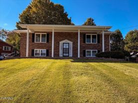 1001 Ridgefield Cir - Photo 1 of 1