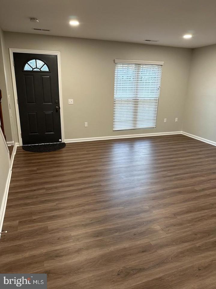 4576 Grouse Pl - Photo 3 of 16