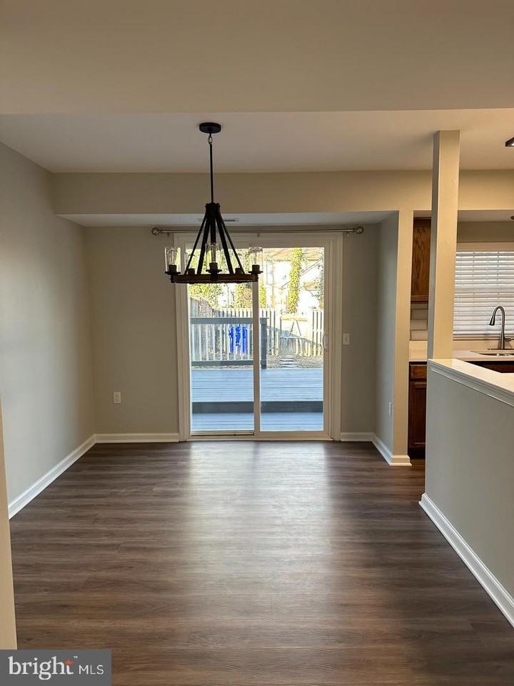 4576 Grouse Pl - Photo 5 of 16
