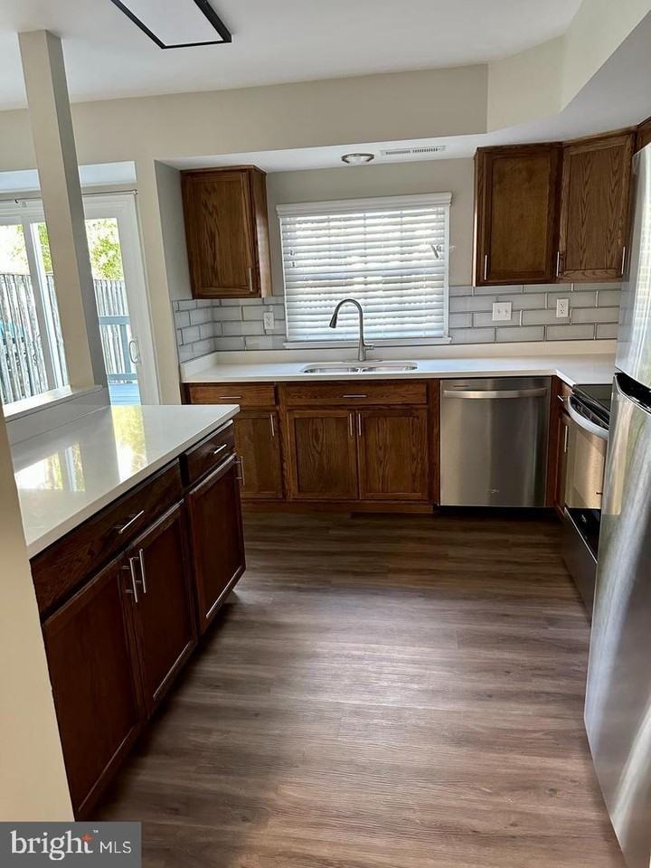 4576 Grouse Pl - Photo 6 of 16