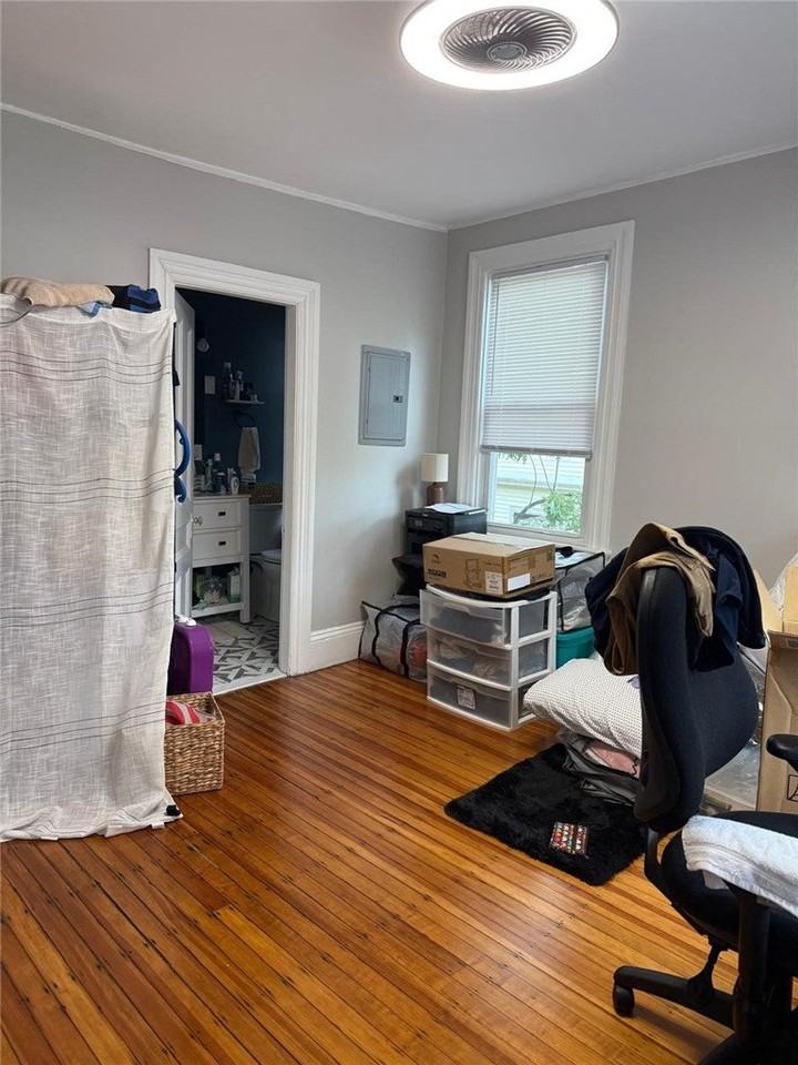 234 Wayland Ave - Photo 4 of 25