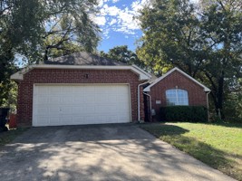 featured image of 828 Shoreline Dr