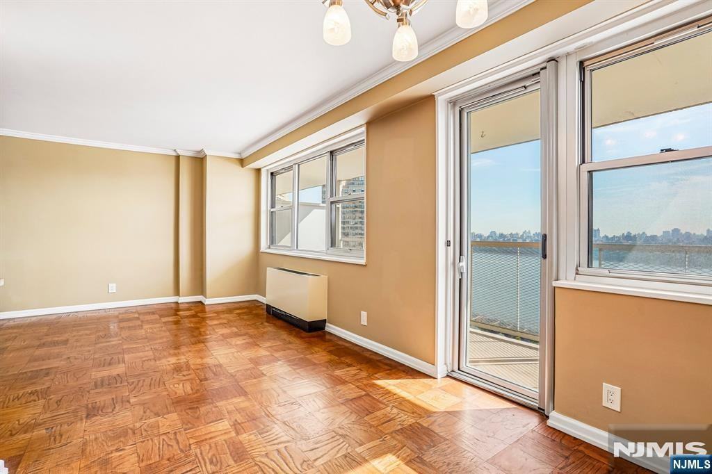 6600 Boulevard East 17 N - Photo 6 of 16