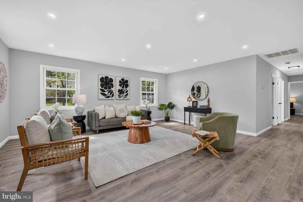 509 Foster Knoll Dr - Photo 6 of 43