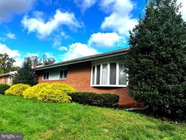 featured image of 628 W Bellevue Ave