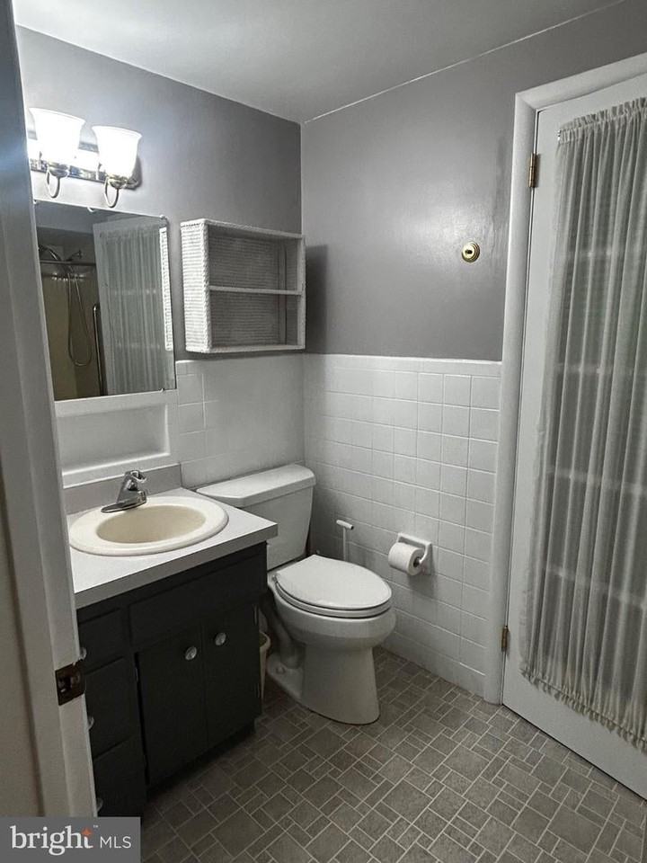 628 W Bellevue Ave - Photo 6 of 19