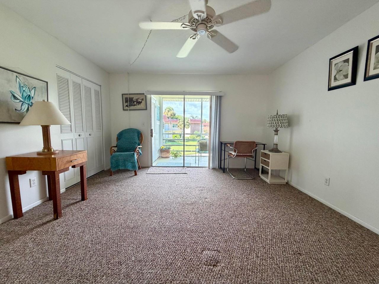 29 Pine Arbor Ln ##204 - Photo 5 of 10